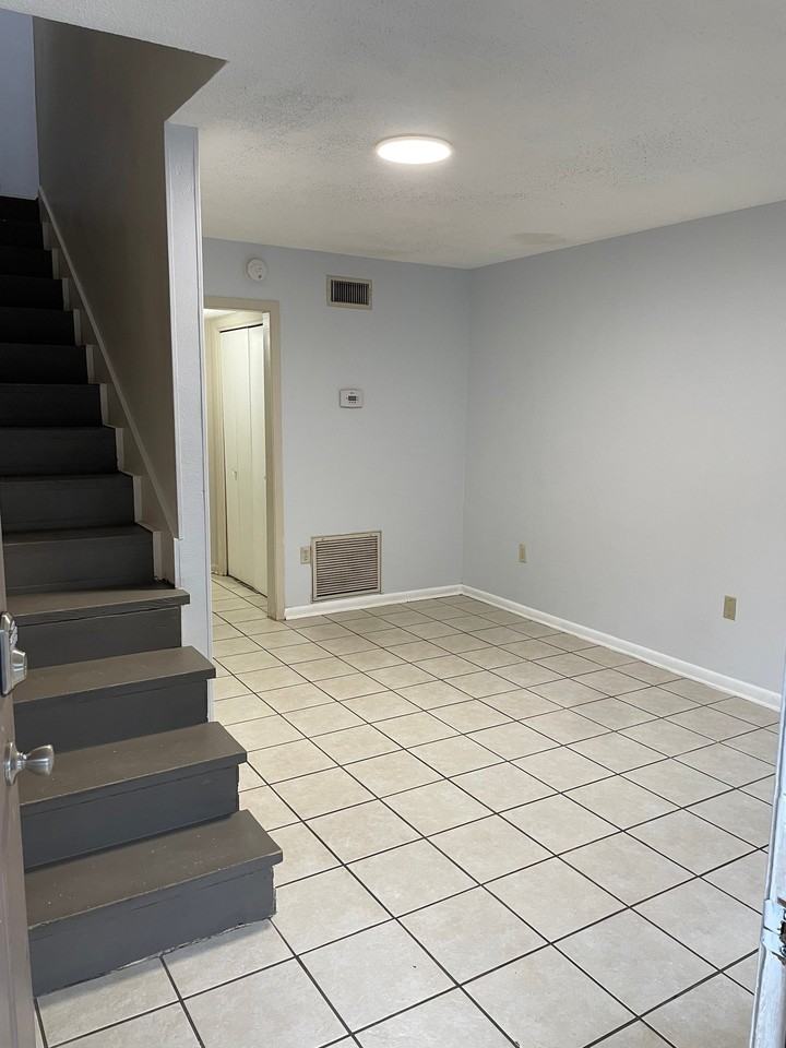 73 Madison Ave #19 - Photo 6 of 15