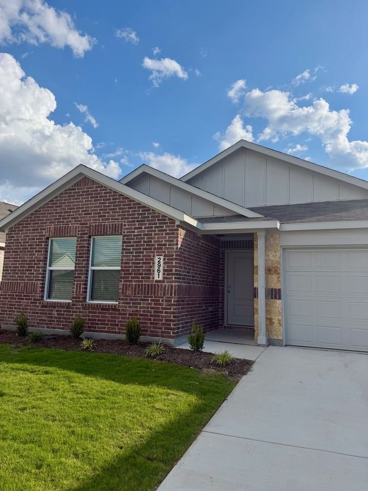 2961 Serenity Grove Ln - Photo 2 of 20