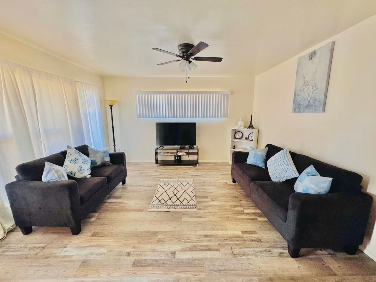 2811 Dracena St #A - Photo 2 of 16
