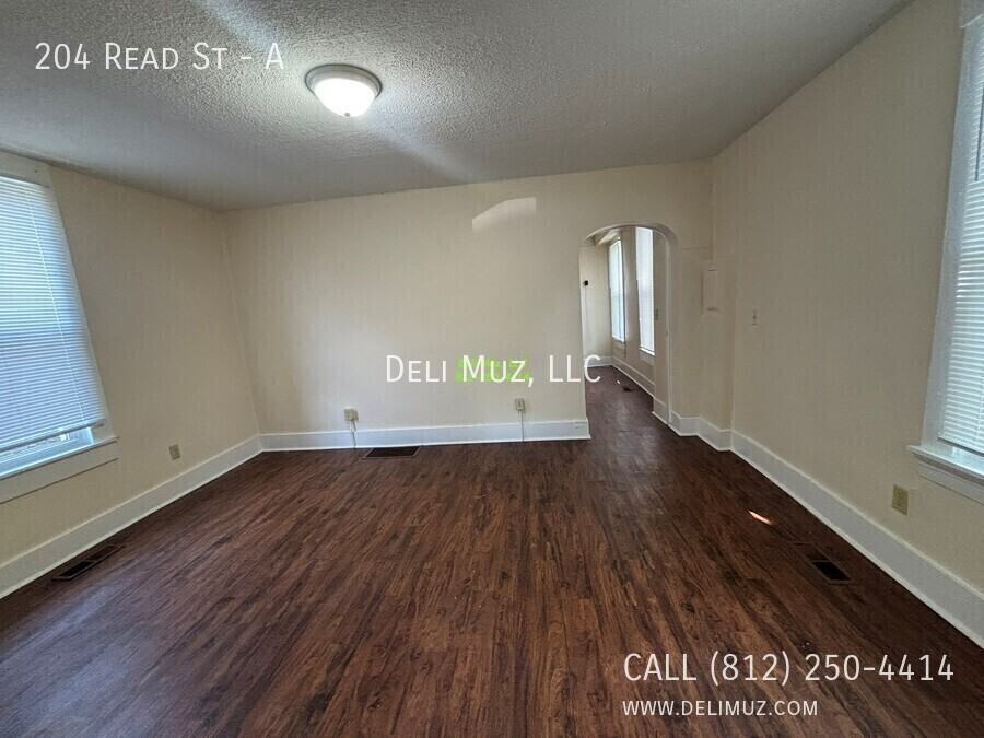204 Read St #A - Photo 6 of 16