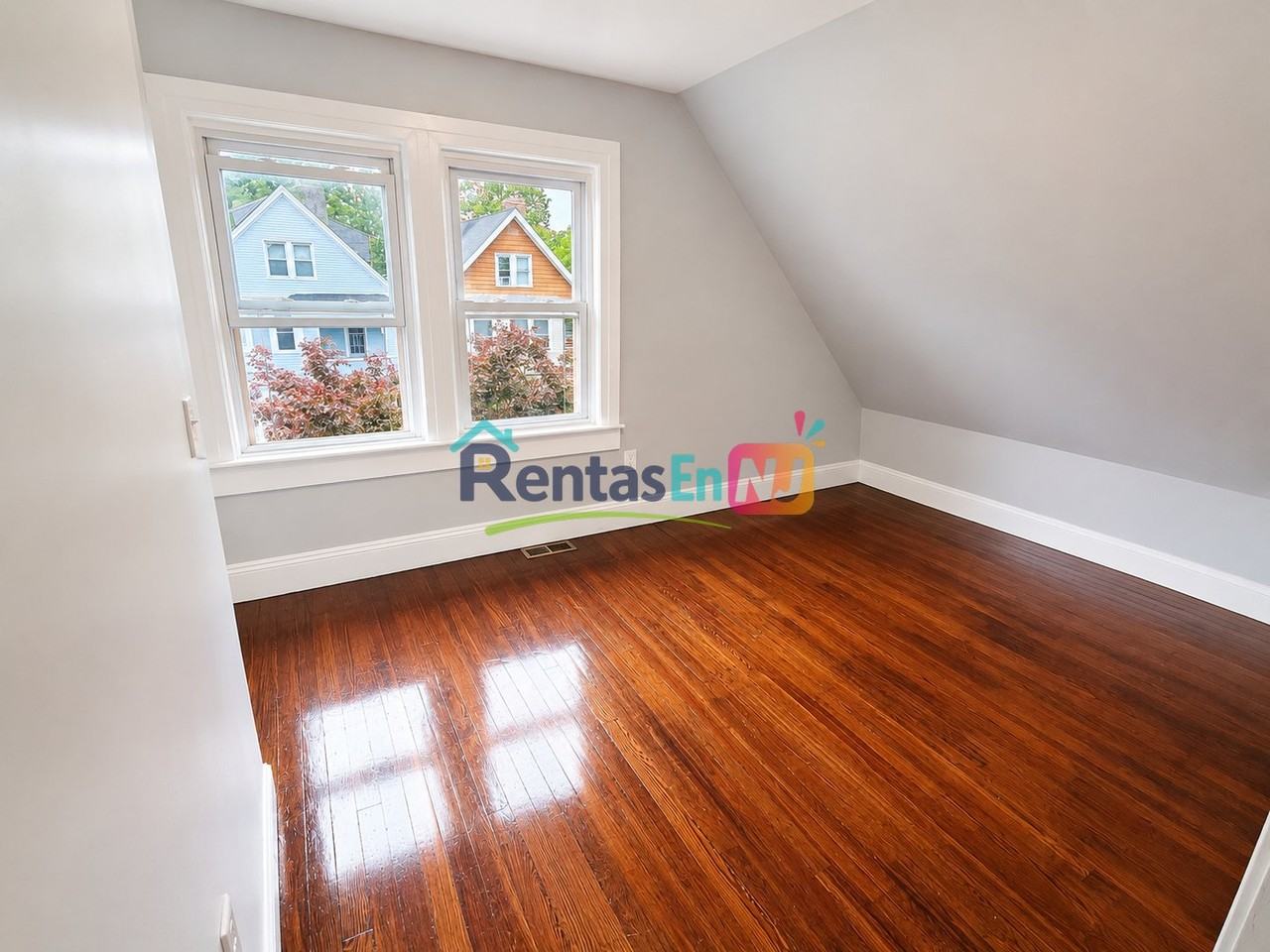 508 Norwood St #2 - Photo 3 of 9