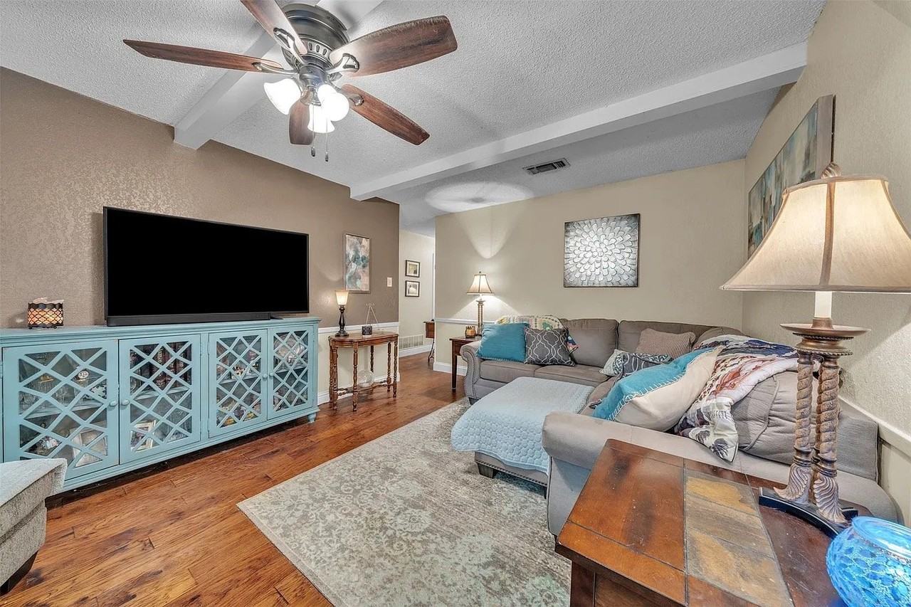 2908 Nancy Cir - Photo 5 of 13