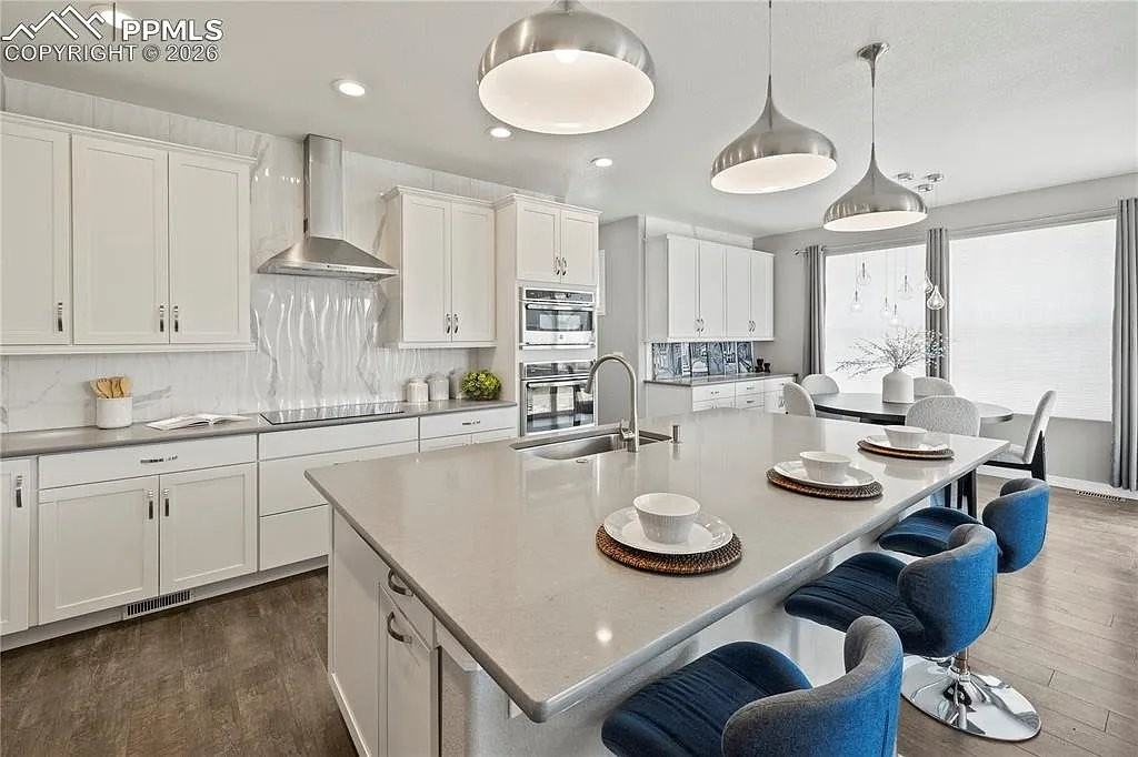 8566 Crooked Branch Ln - Photo 7 of 19