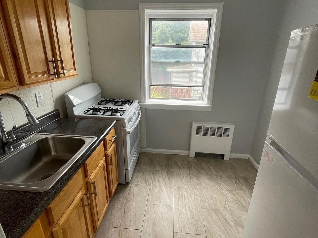 48 Summer St #A7 - Photo 7 of 9