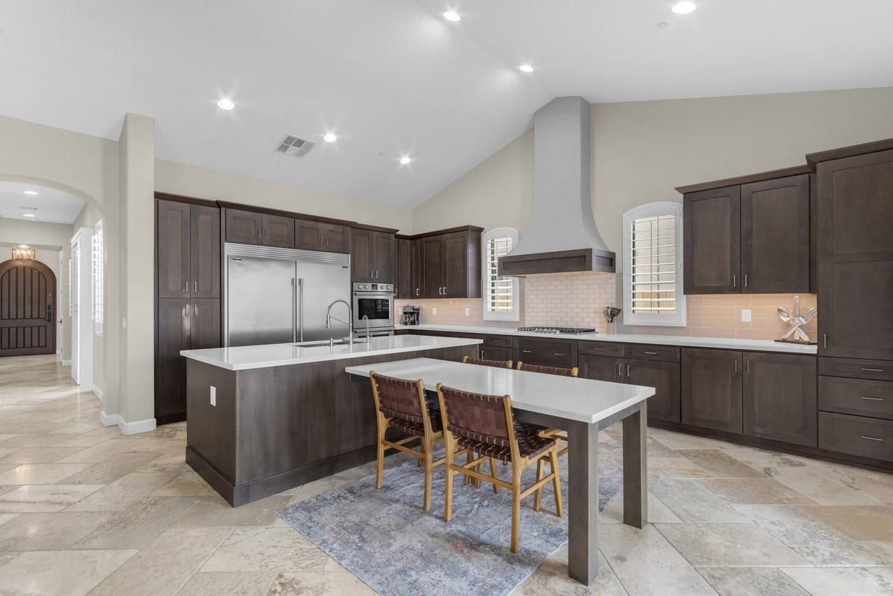 14450 W Coronado Rd - Photo 3 of 20