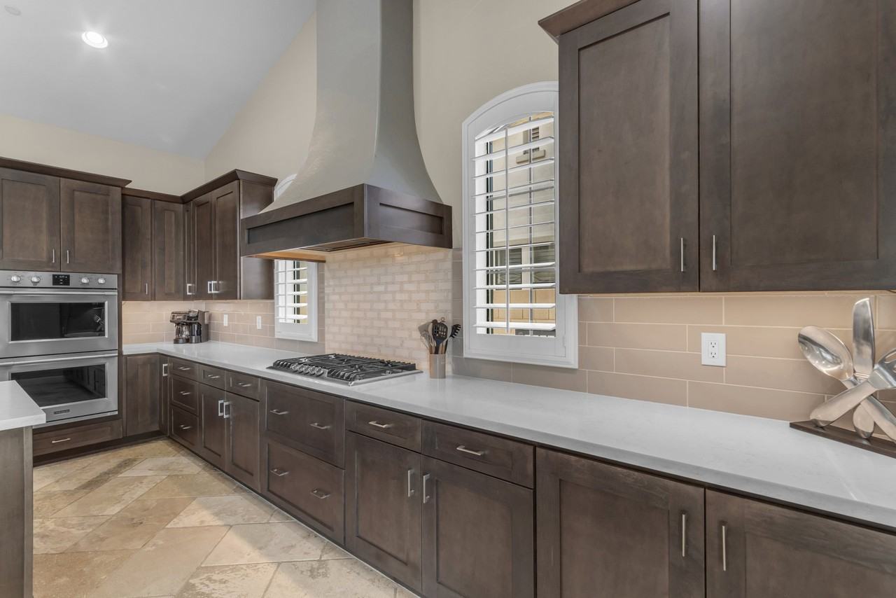 14450 W Coronado Rd - Photo 4 of 20