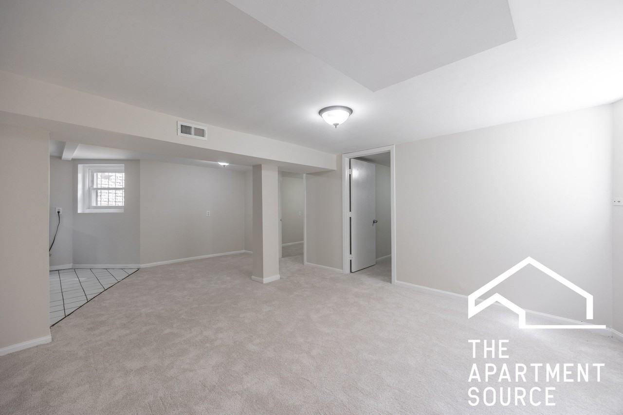 2110 N Avers Ave #G - Photo 5 of 15