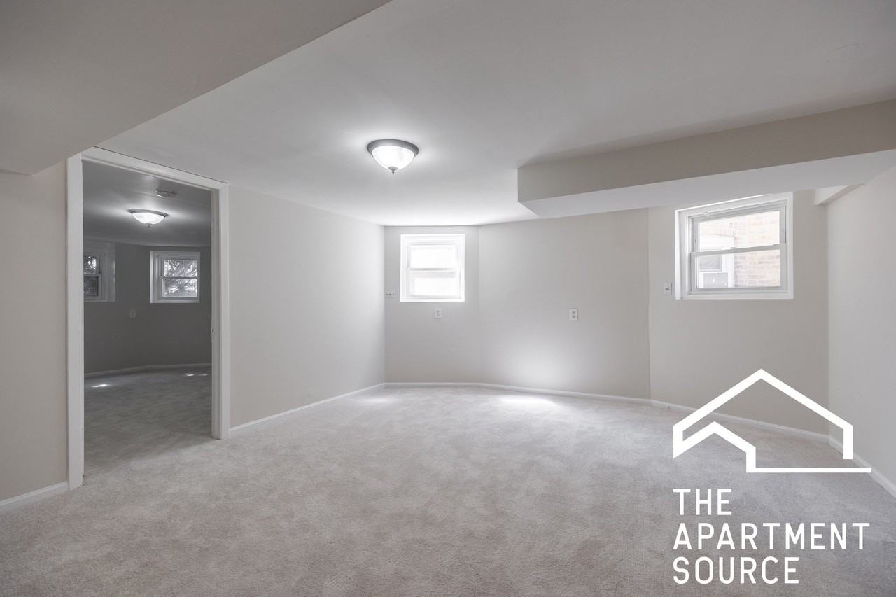 2110 N Avers Ave #G - Photo 6 of 15