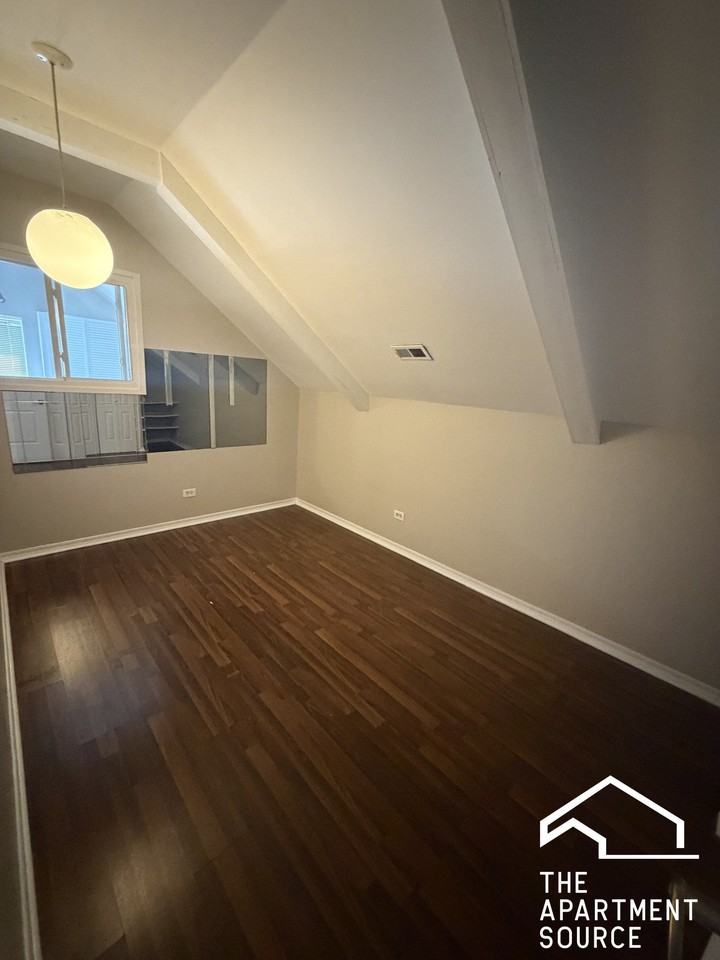 2411 W 34th Pl #2 - Photo 7 of 13