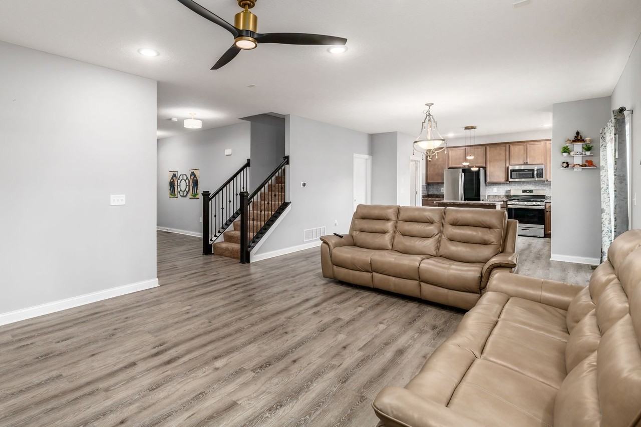 7364 Whimbrel Ln - Photo 7 of 50