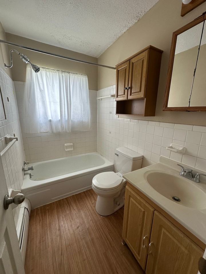 2034 9th St #35 - Photo 7 of 11