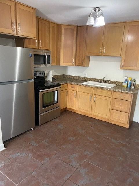 1723 Lizardi St - Photo 3 of 8