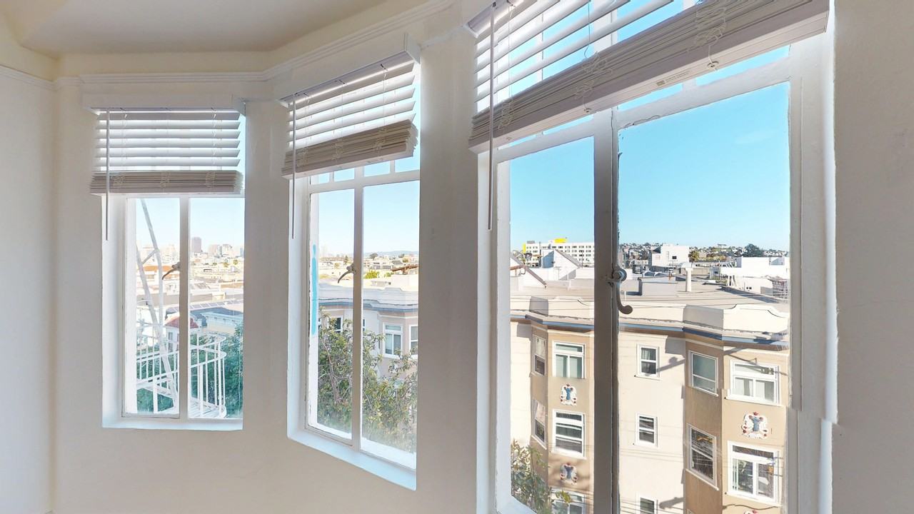 3272 21st St #404 - Photo 2 of 21