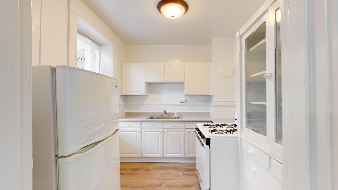 154 Franklin St #206 - Photo 5 of 15