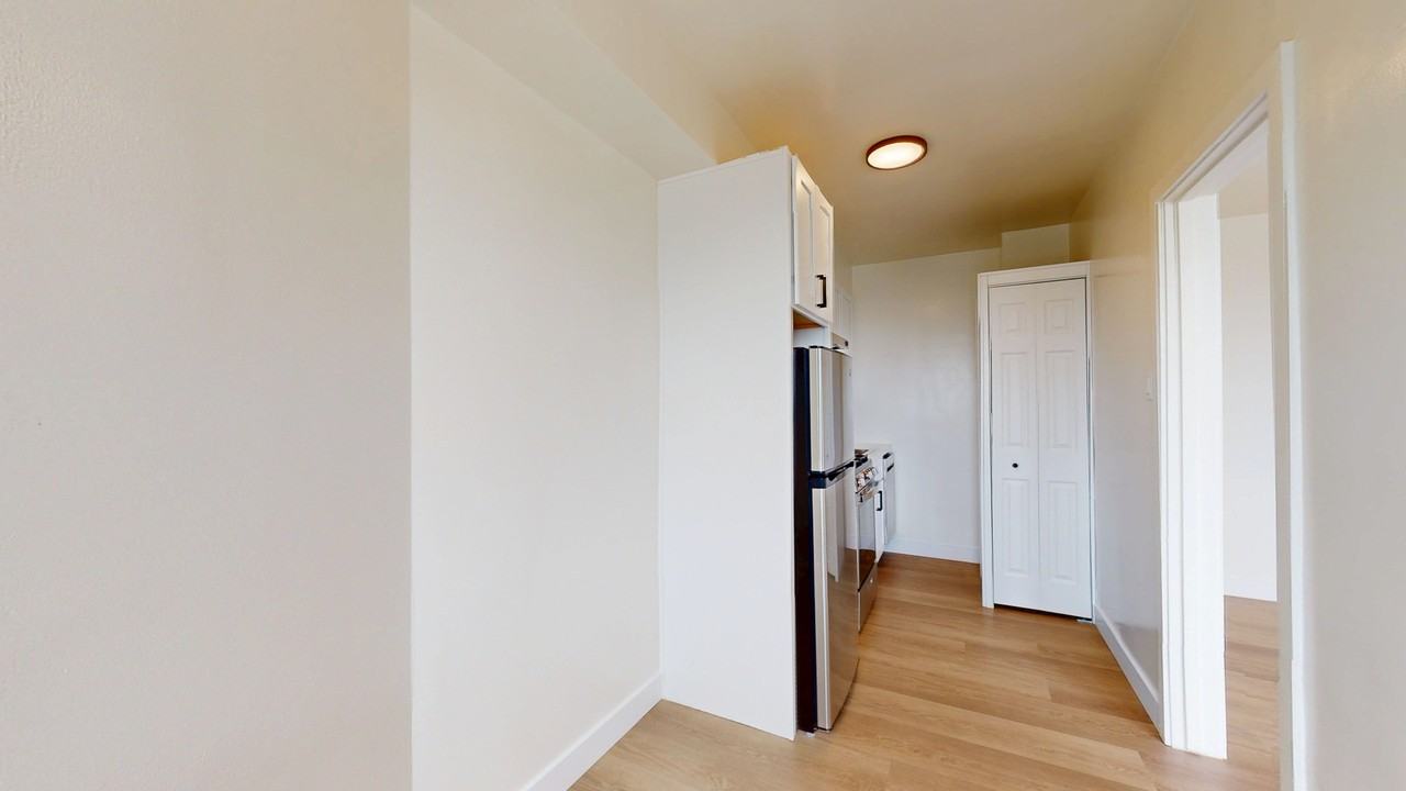 1536 Great Hwy #35 - Photo 5 of 16