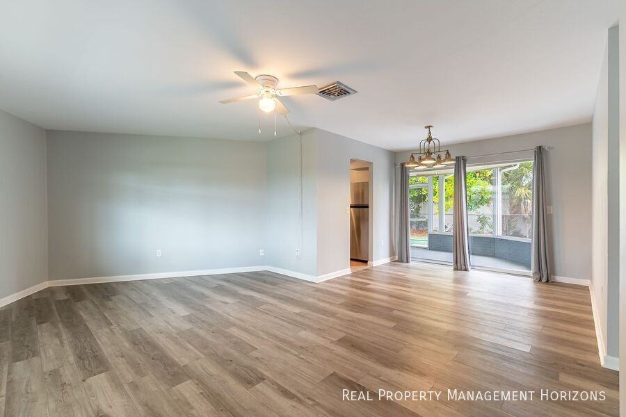 535 Oxford Dr - Photo 5 of 26