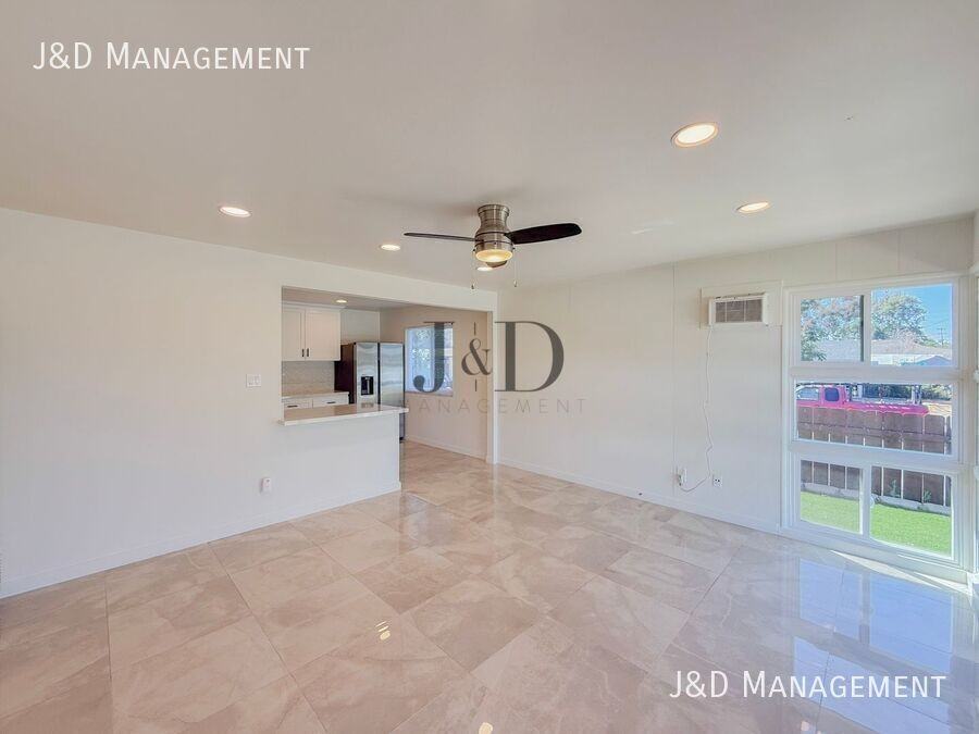 4915 Coconino Way - Photo 2 of 15