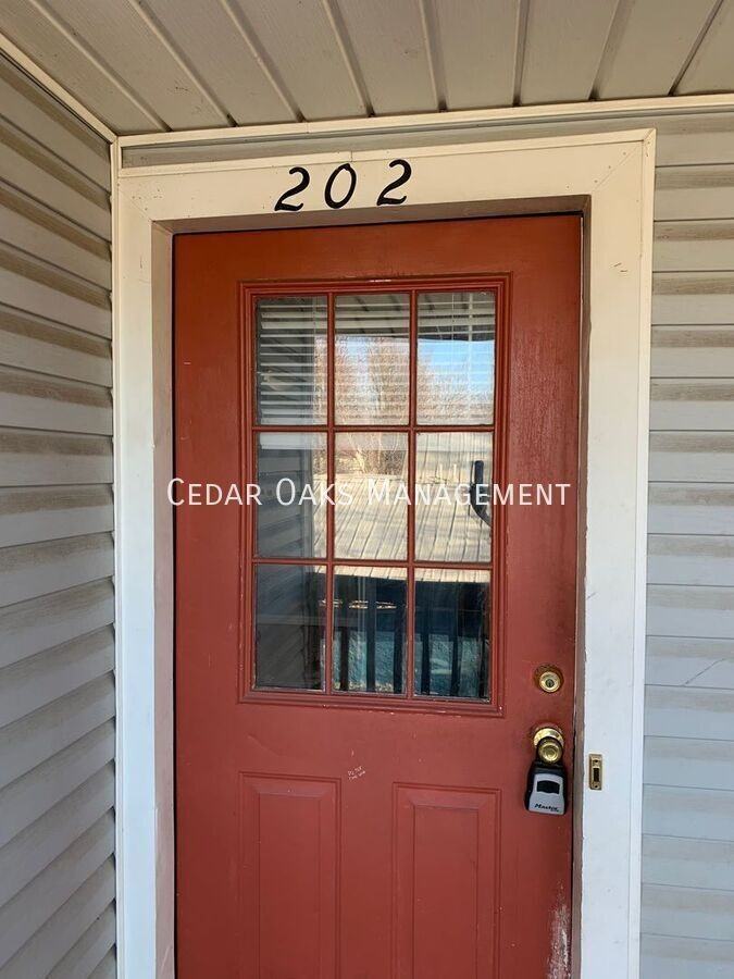 700 Virginia St #201 - Photo 3 of 4