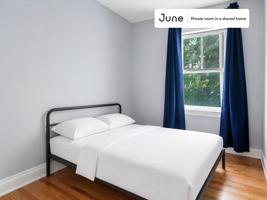 featured image of 4 Sparhawk St #E