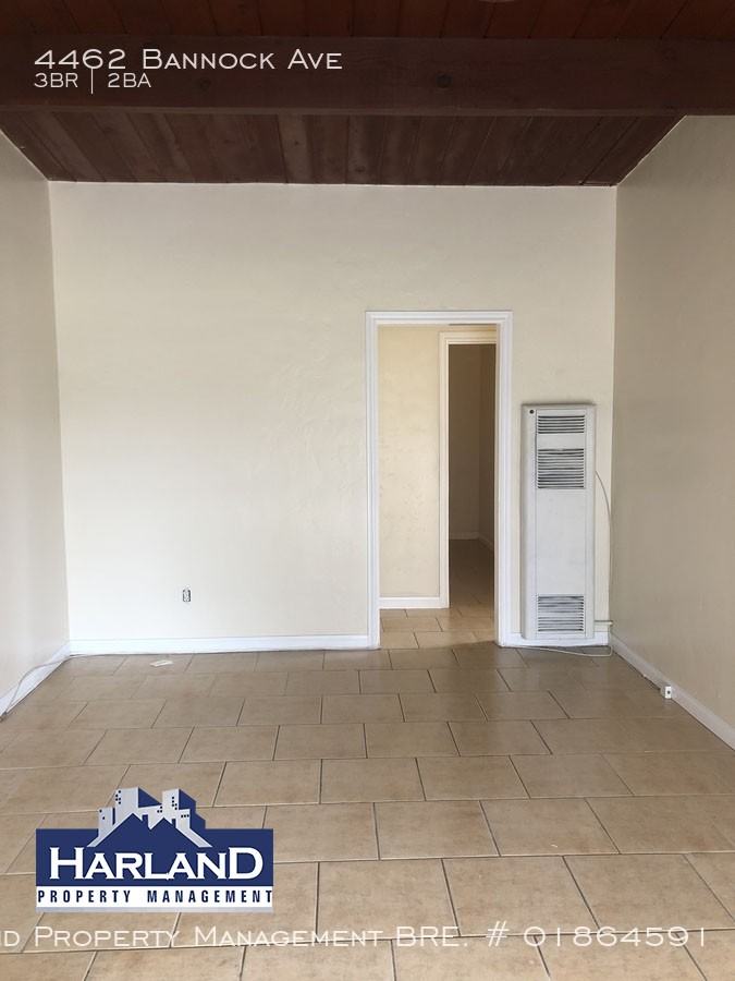 4462 Bannock Ave - Photo 3 of 17
