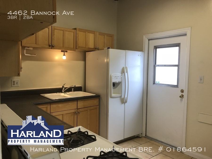 4462 Bannock Ave - Photo 4 of 17