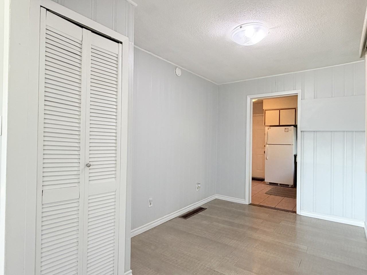 1253 Goyeau St - Photo 4 of 15