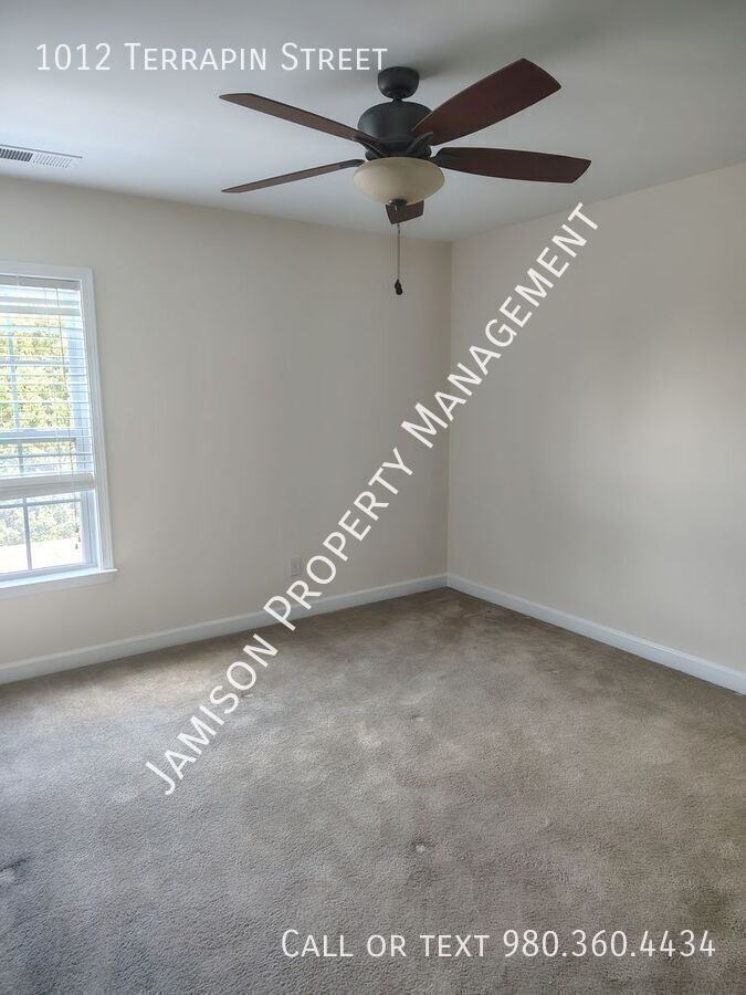 1012 Terrapin St - Photo 7 of 12