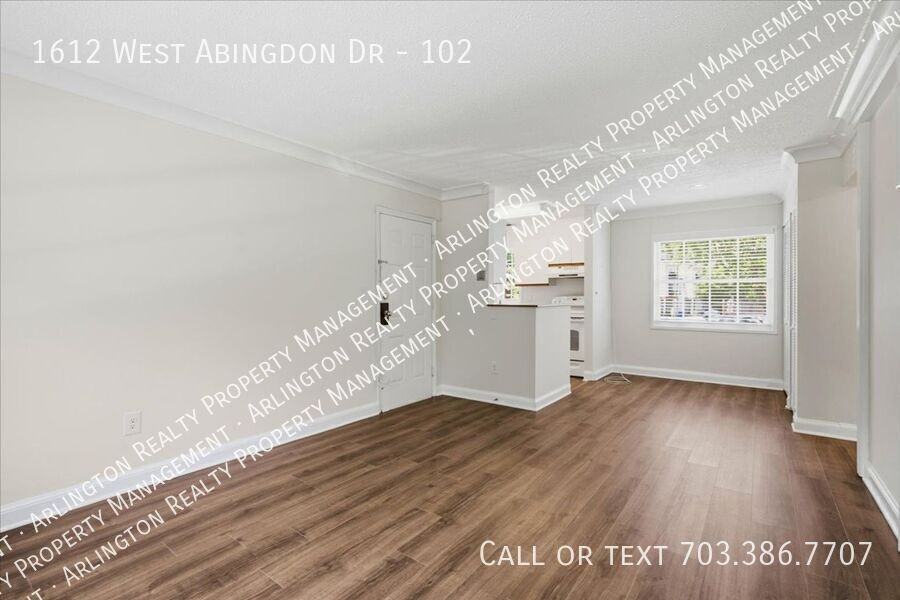 1612 W Abingdon Dr #102 - Photo 3 of 16