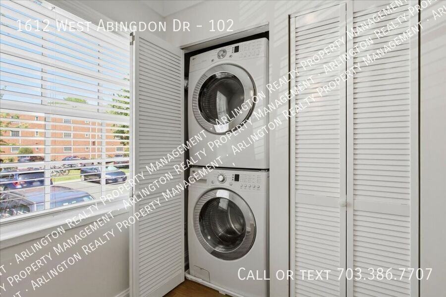 1612 W Abingdon Dr #102 - Photo 4 of 16