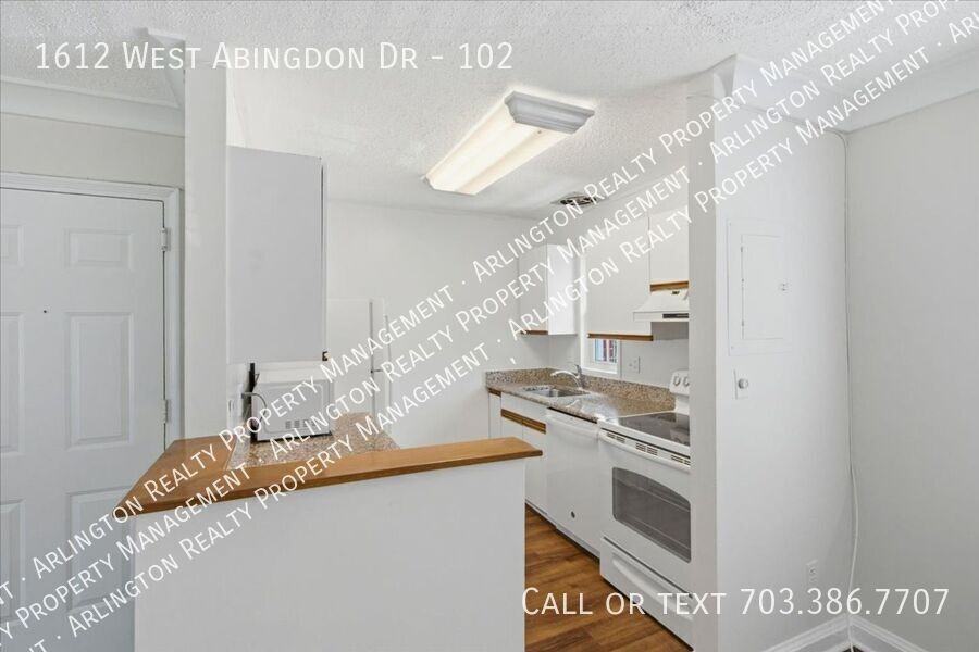 1612 W Abingdon Dr #102 - Photo 5 of 16