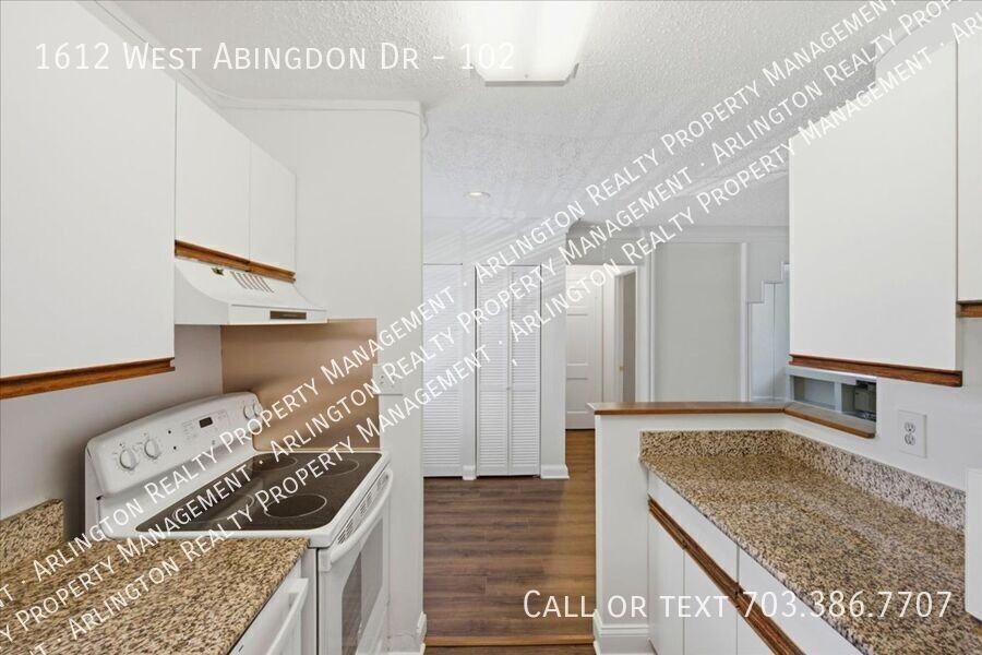 1612 W Abingdon Dr #102 - Photo 7 of 16