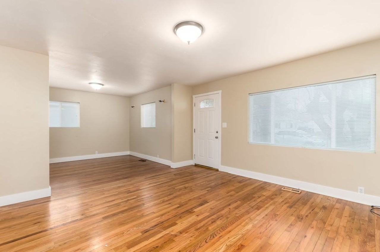 3848 S 400 E - Photo 4 of 18