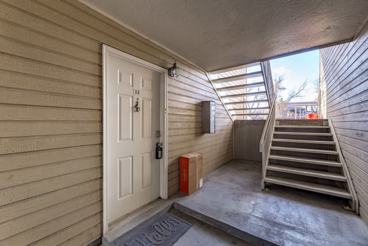 1196 E Waterside Cv #12 - Photo 2 of 15