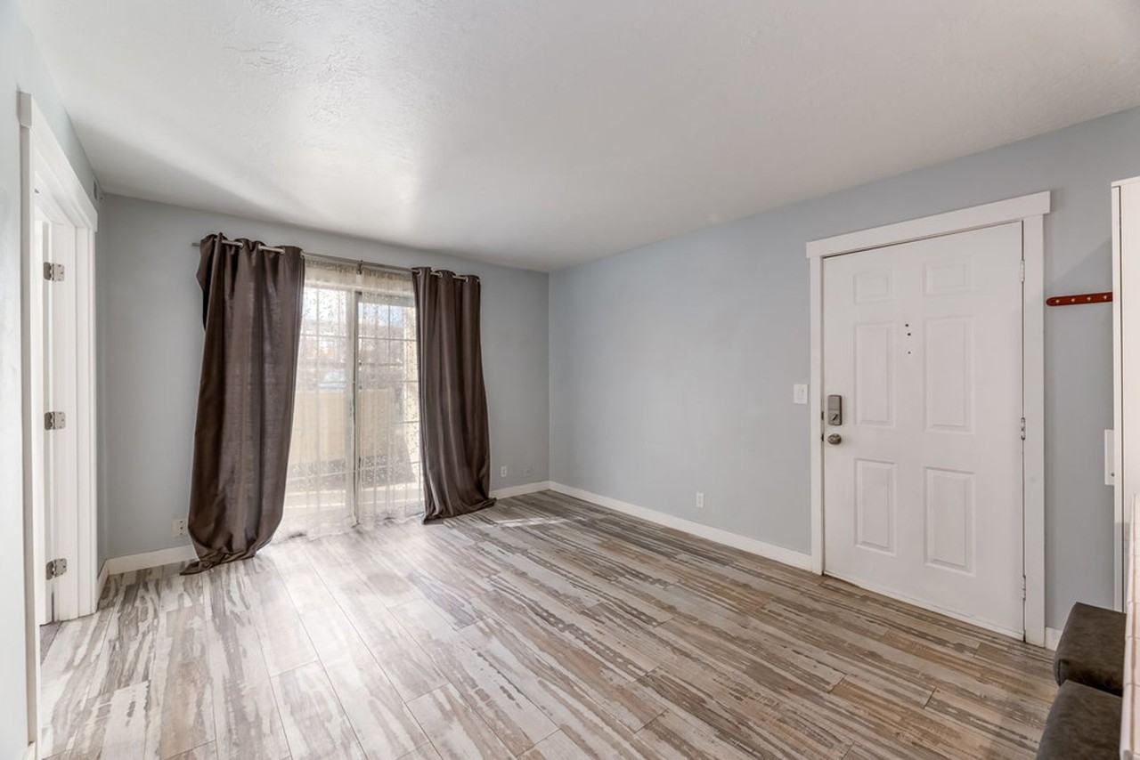 1196 E Waterside Cv #12 - Photo 3 of 15