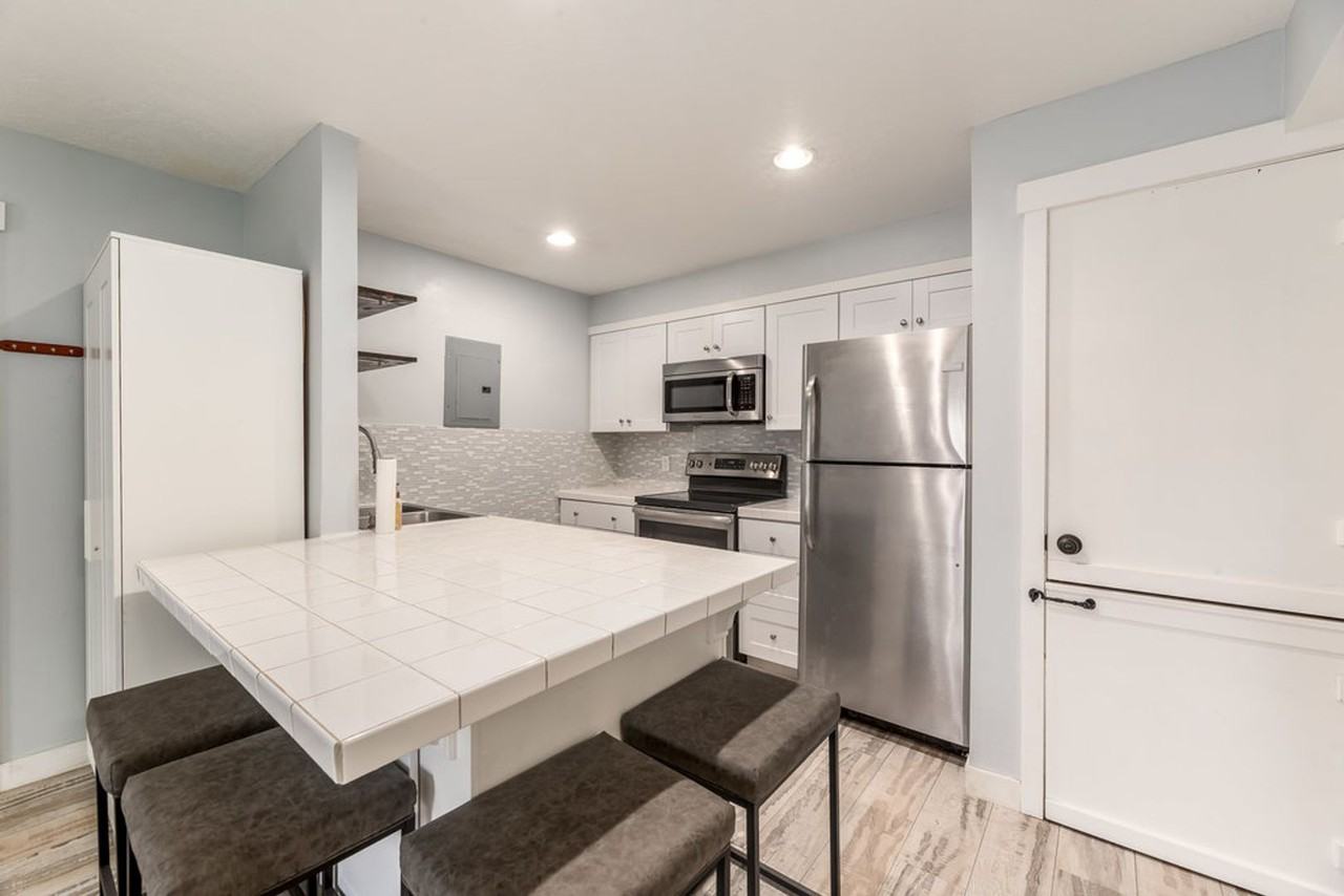 1196 E Waterside Cv #12 - Photo 7 of 15
