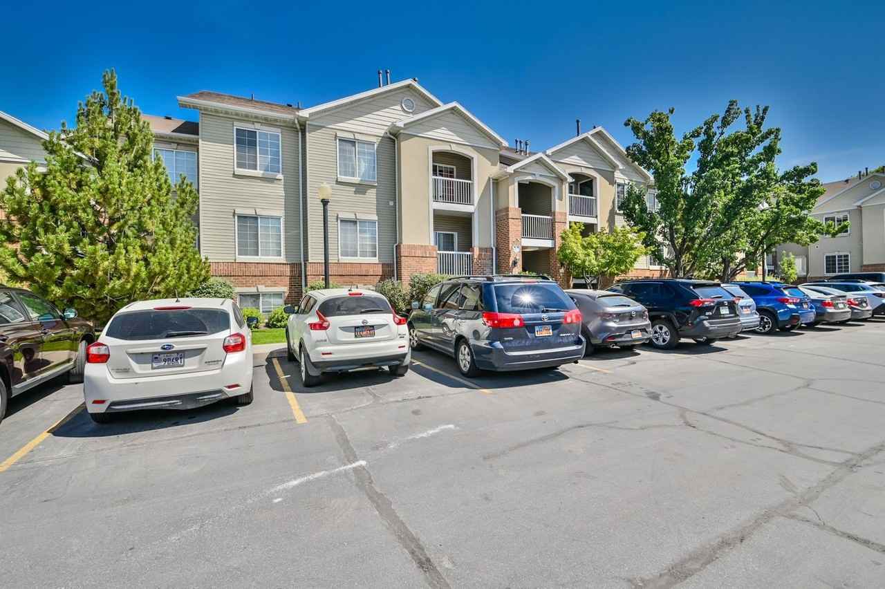 150 S 800 E - Photo 2 of 19