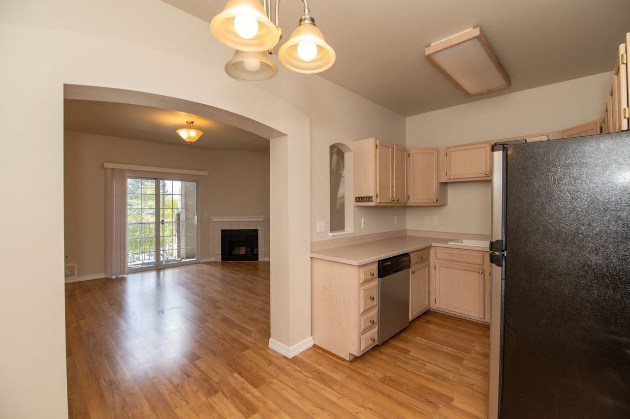 150 S 800 E - Photo 7 of 19