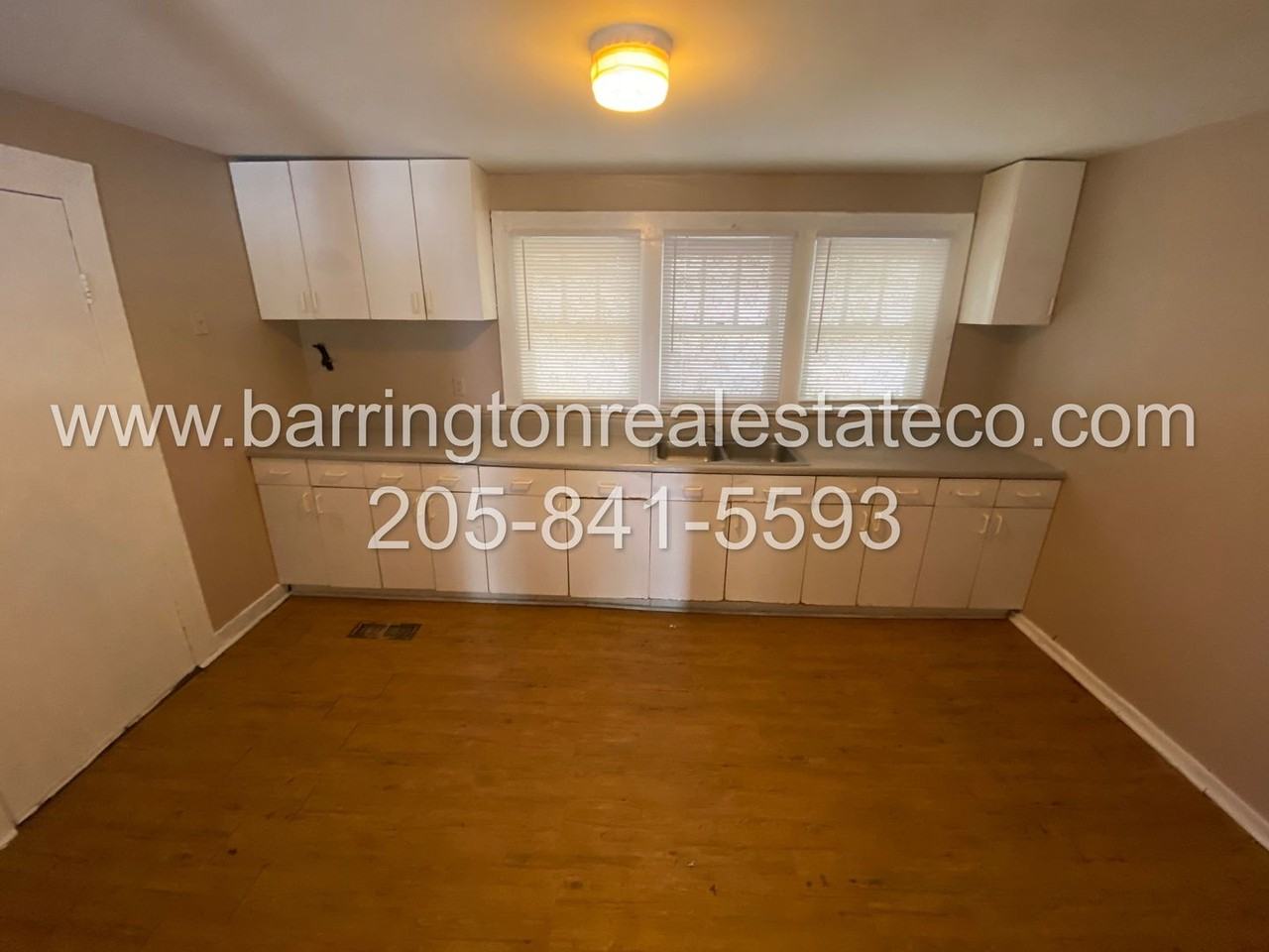913 Green St - Photo 4 of 5
