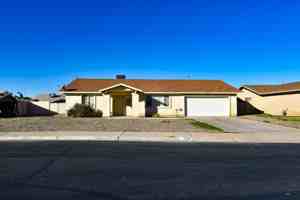 featured image of 2866 S 30th Dr