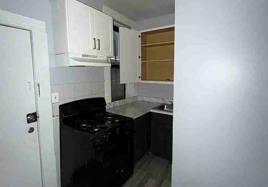 137 3rd St #137-2