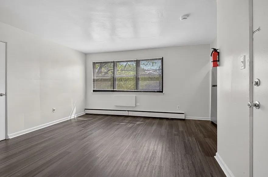 1360 Edgewood Ave #1360B - Photo 6 of 12