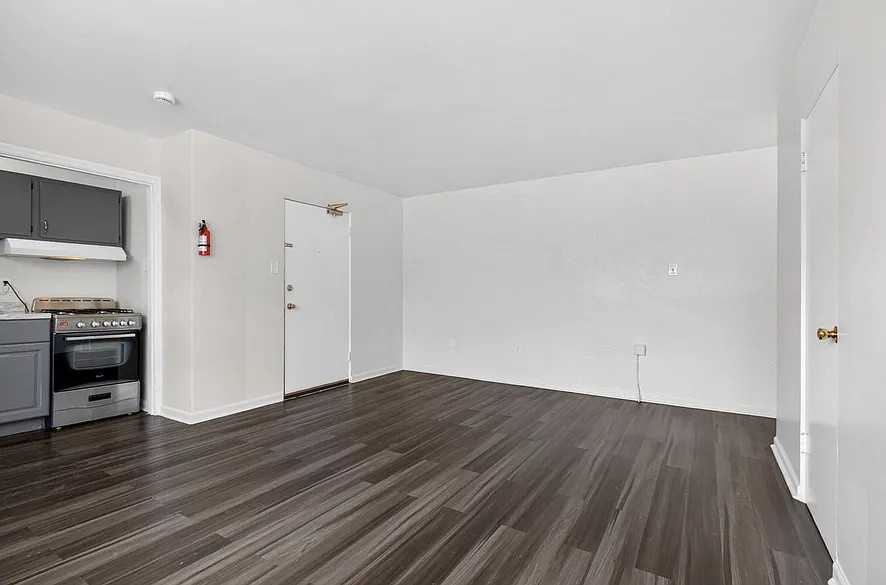 1360 Edgewood Ave #1360B - Photo 7 of 12