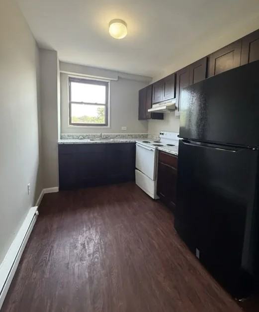 1112 Riverside Ave #4G - Photo 2 of 10