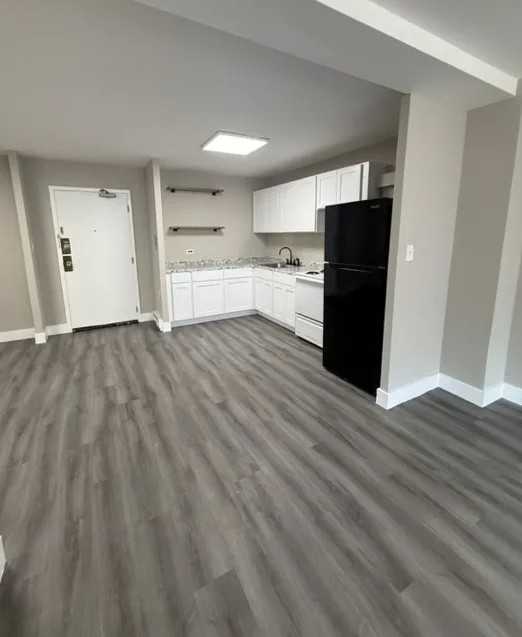 1112 Riverside Ave #4G - Photo 5 of 10