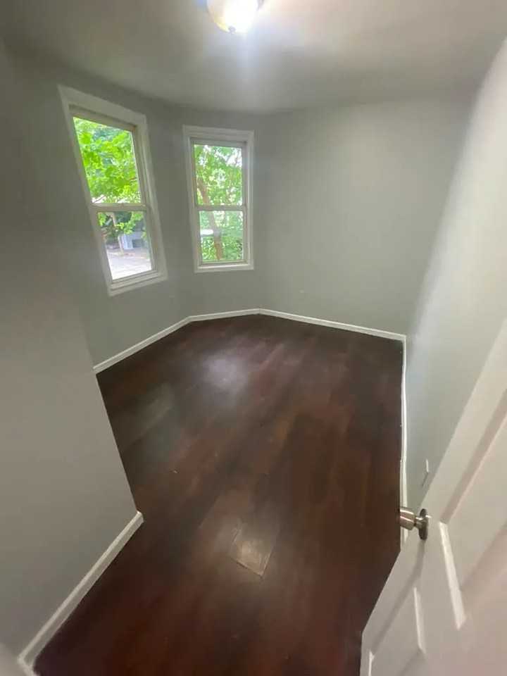 380 Sanford Ave #1 - Photo 3 of 7