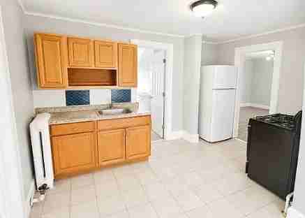 117 4th Ave #3