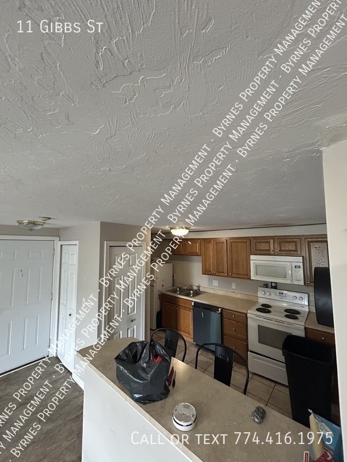 11 Gibbs St - Photo 2 of 11
