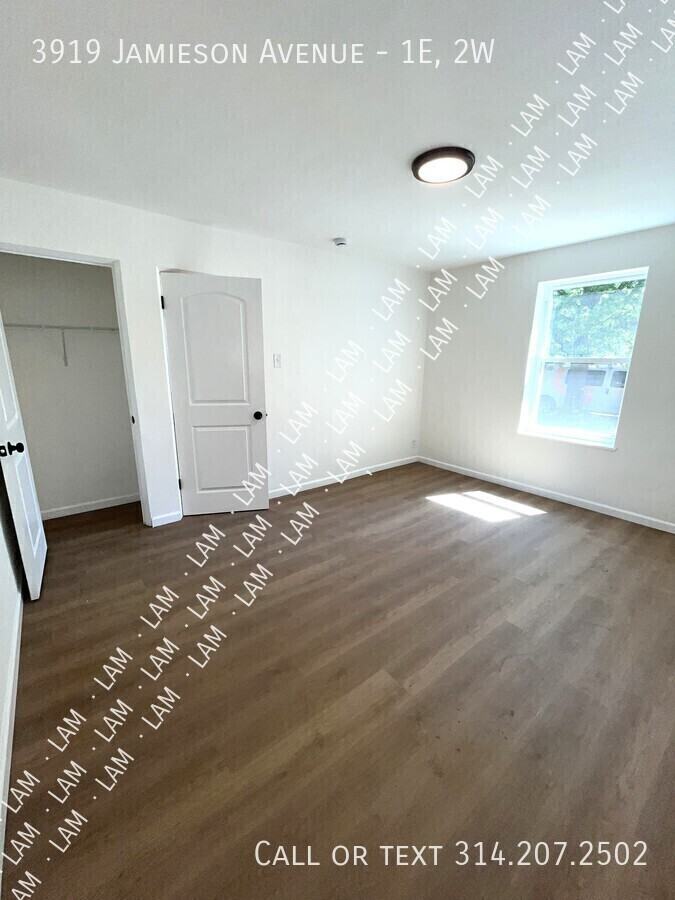 3919 Jamieson Ave #1E2W - Photo 5 of 15