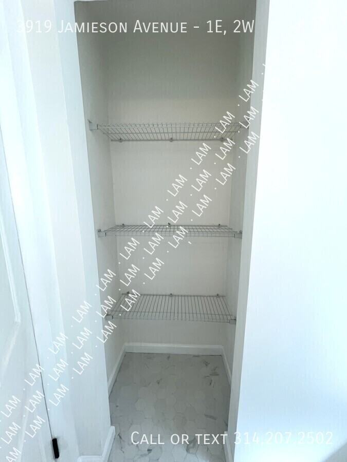 3919 Jamieson Ave #1E2W - Photo 7 of 15