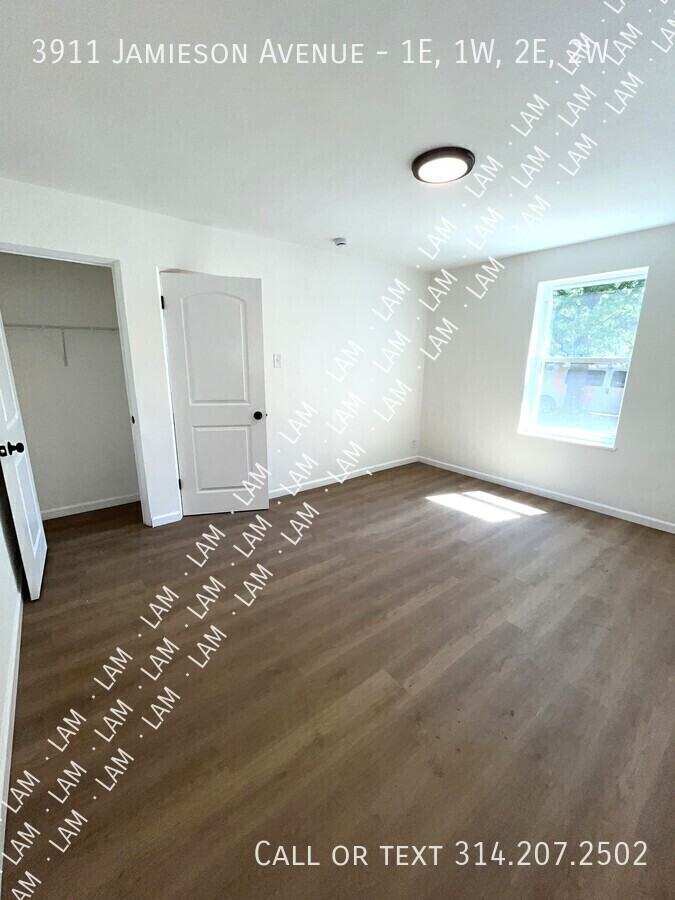 3911 Jamieson Ave #1E1W2E2W - Photo 5 of 15